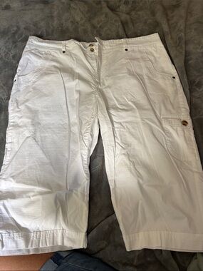 Hillard & Hanson White Cargo Shorts